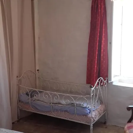 La Maison Bleue * Roquefort-des-Corbieres